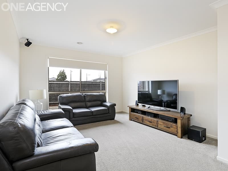 102 Creekward Drive, Armstrong Creek, Armstrong Creek - Thumbnail 5