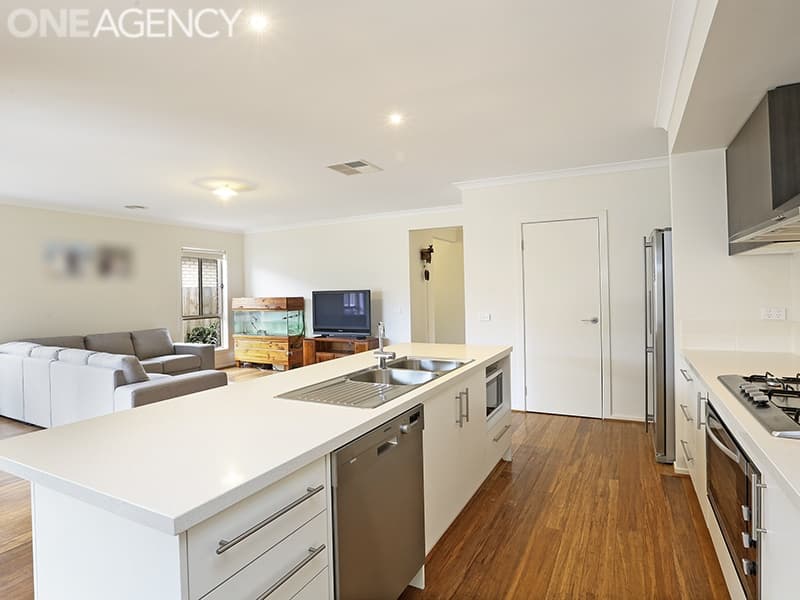 102 Creekward Drive, Armstrong Creek, Armstrong Creek - Thumbnail 8