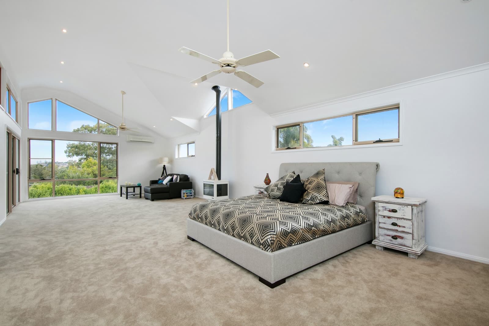 158 Starkey Street, Killarney Heights, Killarney Heights - Thumbnail 2