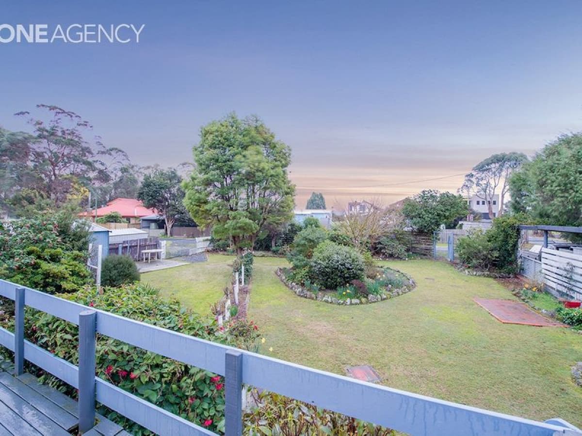 2 Pine Street, Sisters Beach, Sisters Beach - Thumbnail 2