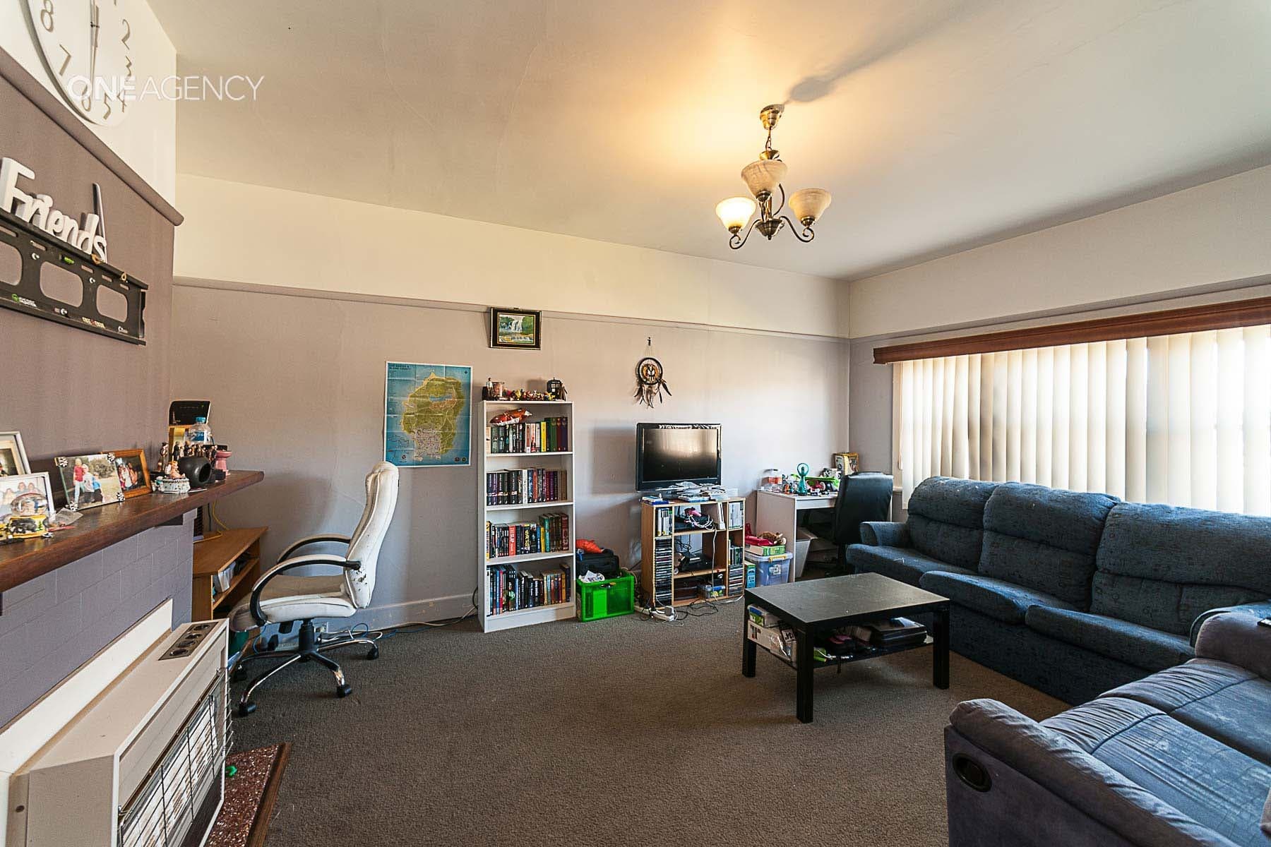 18 Pine Avenue, Upper Burnie, Upper Burnie - Thumbnail 4