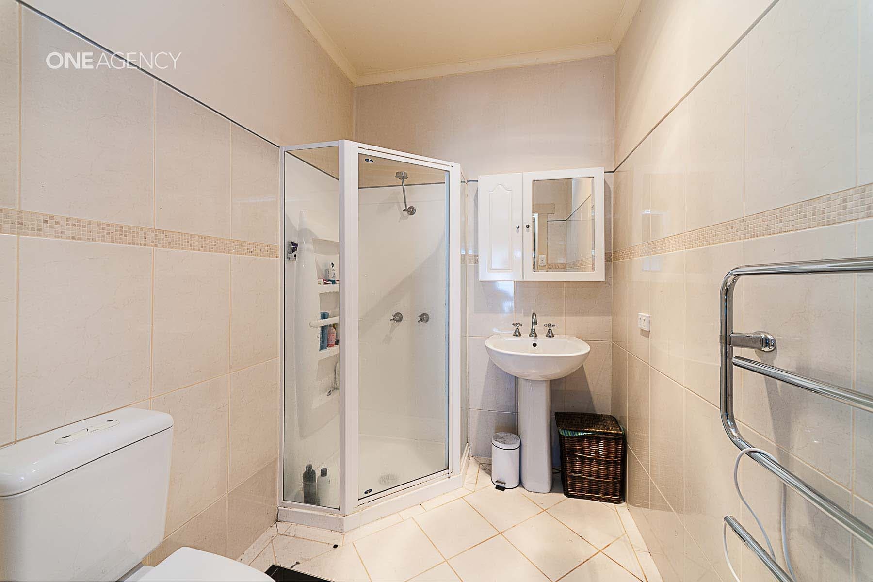 18 Pine Avenue, Upper Burnie, Upper Burnie - Thumbnail 6