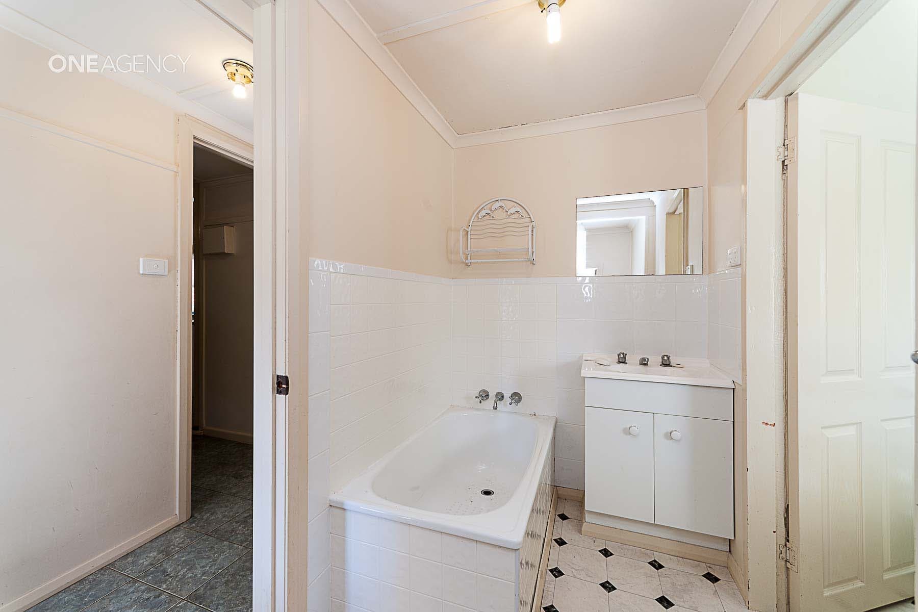 18 Pine Avenue, Upper Burnie, Upper Burnie - Thumbnail 8