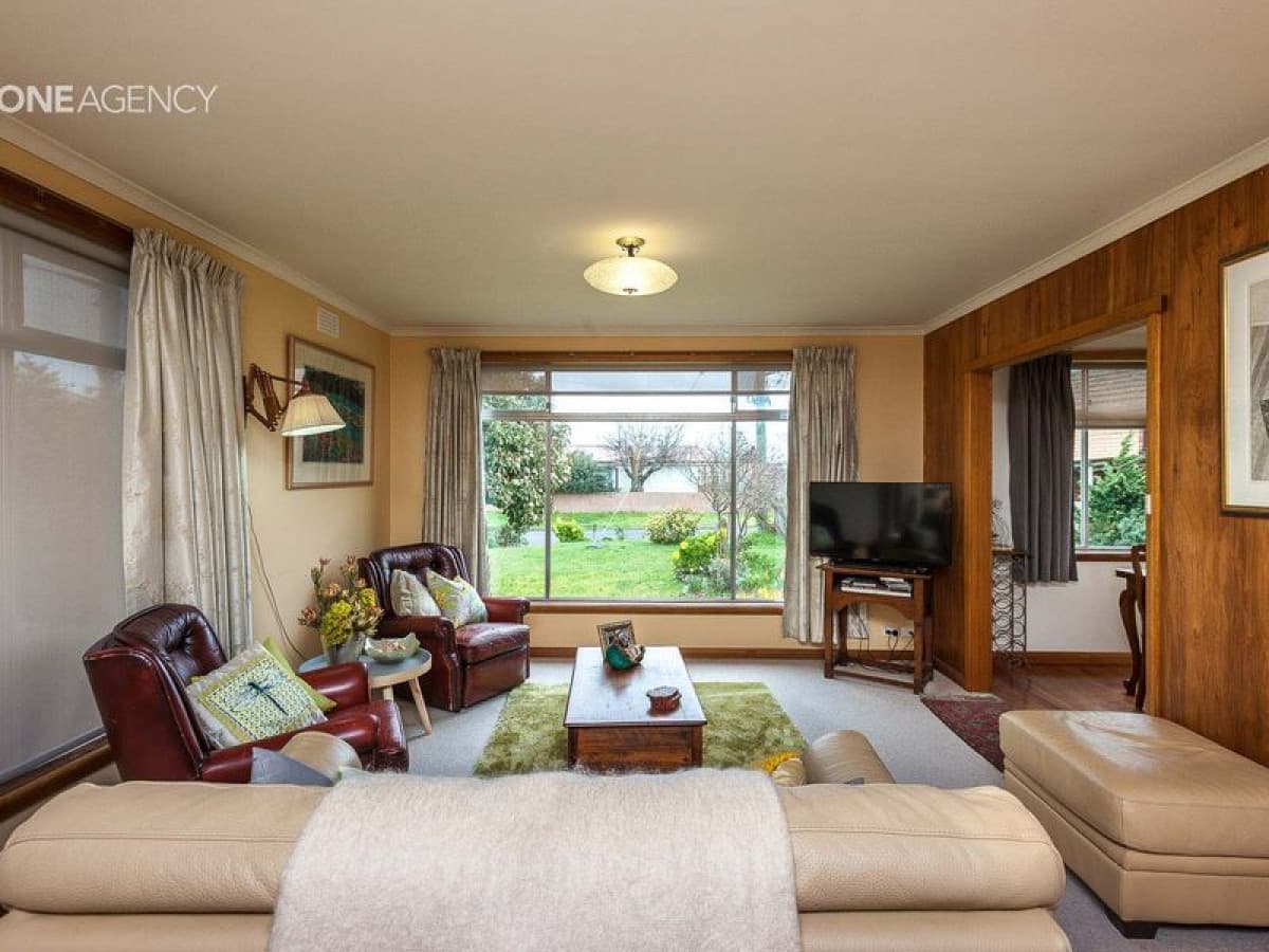 13 Walker Street, Wynyard, Wynyard - Image 1
