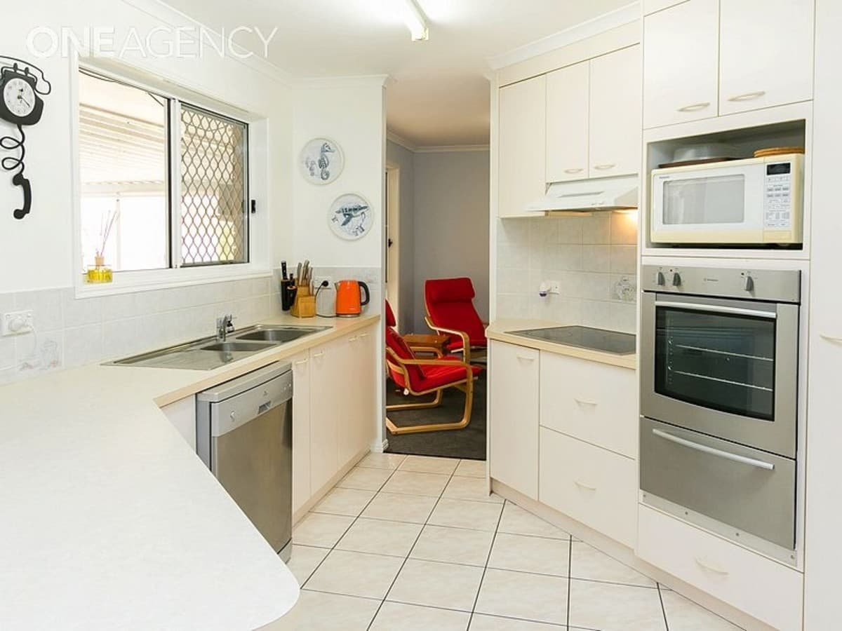 10 Renee Court, Torquay, Torquay - Thumbnail 4
