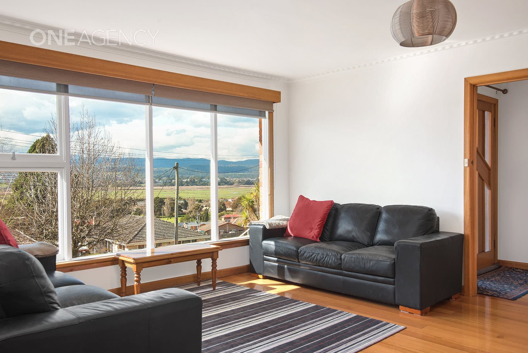 47 Dion Crescent, Riverside, Riverside - Thumbnail 3