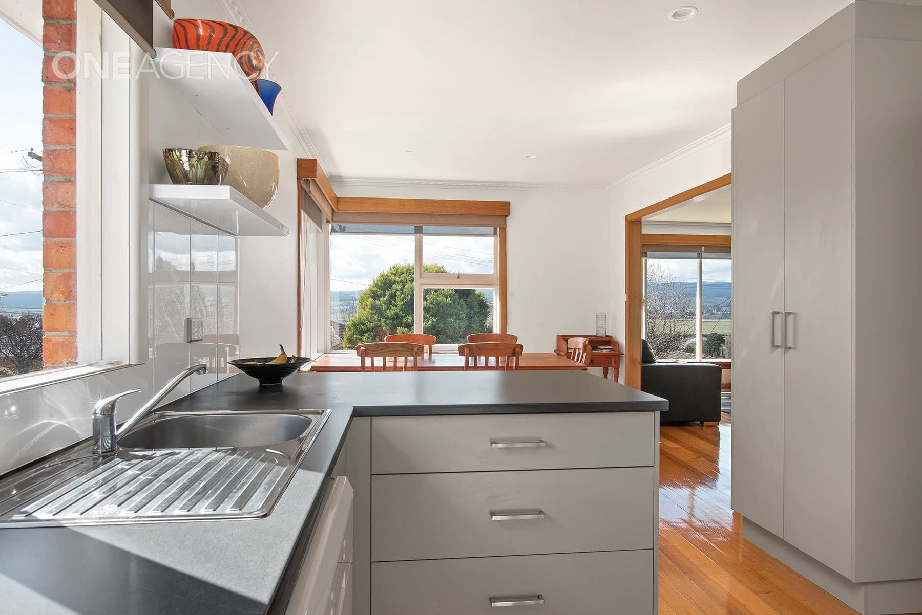 47 Dion Crescent, Riverside, Riverside - Thumbnail 6