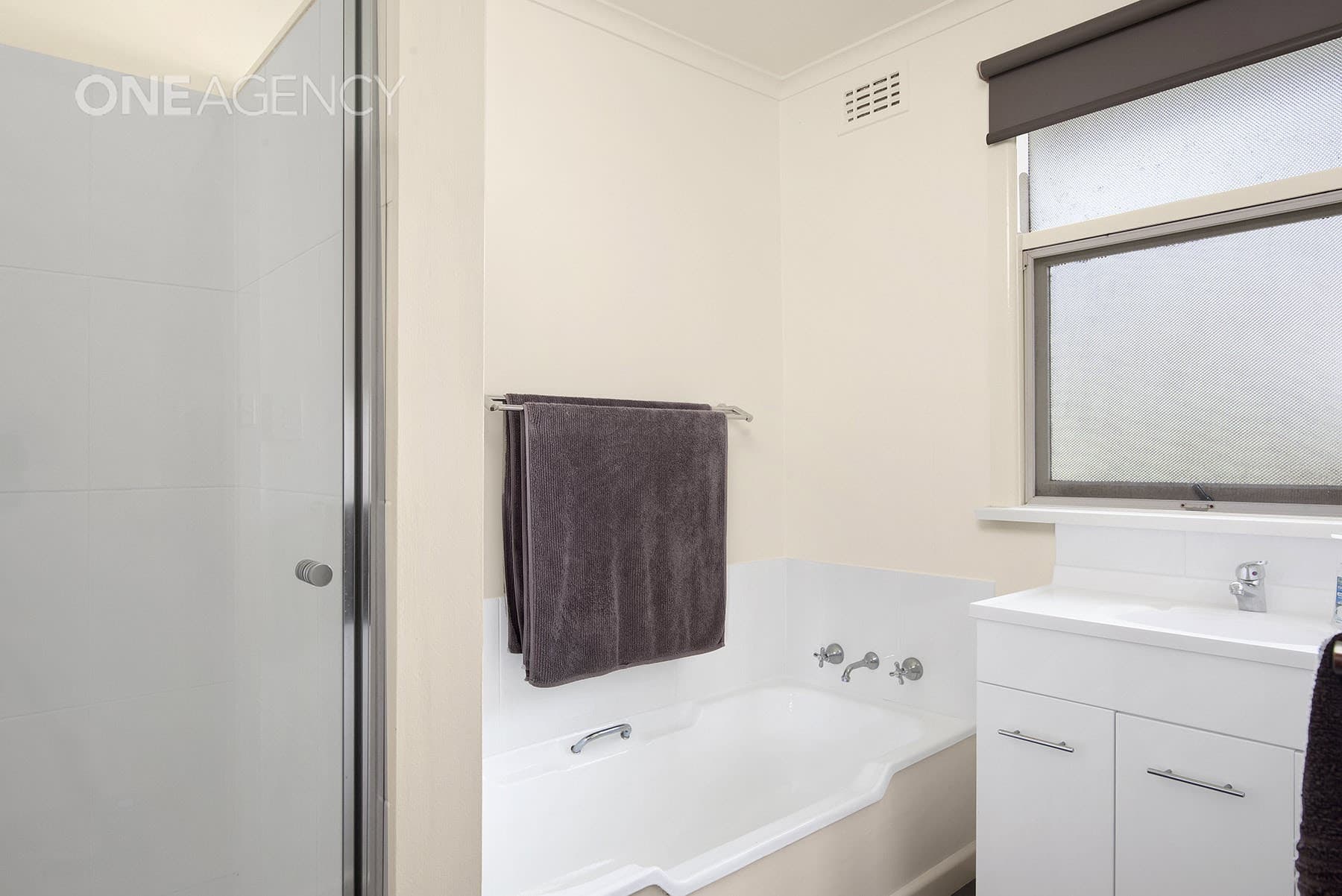 47 Dion Crescent, Riverside, Riverside - Thumbnail 8
