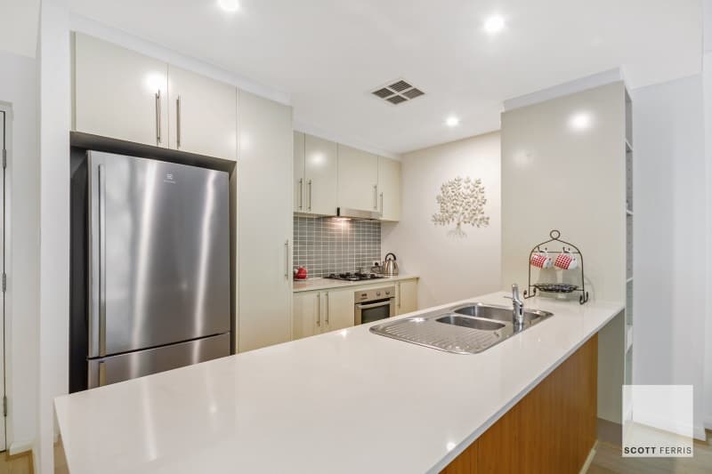 202/209 Hunter Street, Newcastle, Newcastle - Thumbnail 4