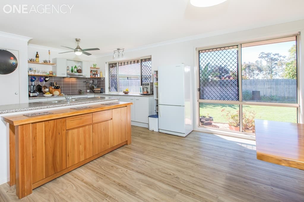 16 Fantail Crescent, Mango Hill, Mango Hill - Thumbnail 2