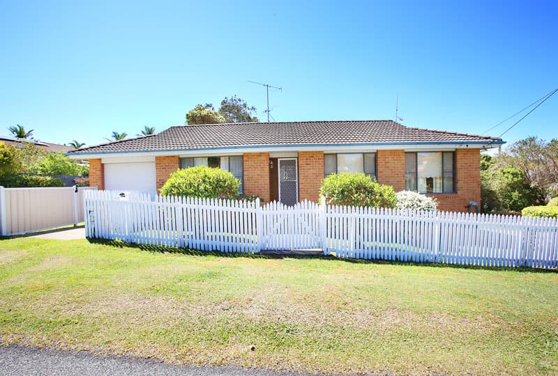 7 Ti-Tree Road, Sandy Beach, Sandy Beach - Thumbnail 2