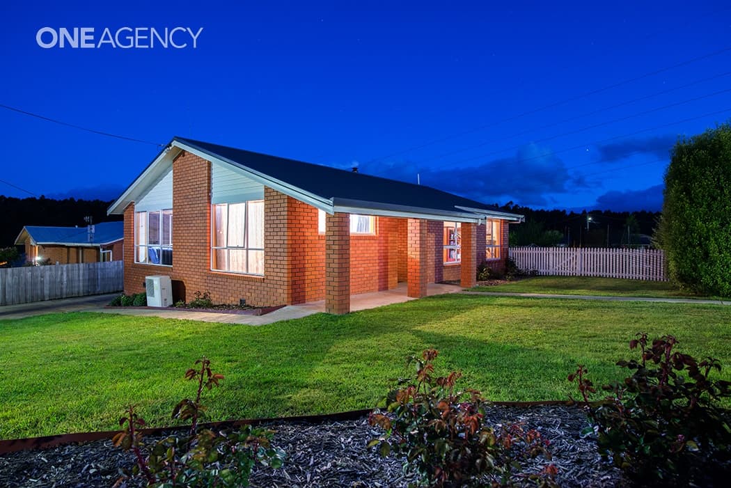 2 Kingsley Avenue, Romaine, Romaine - Image 1