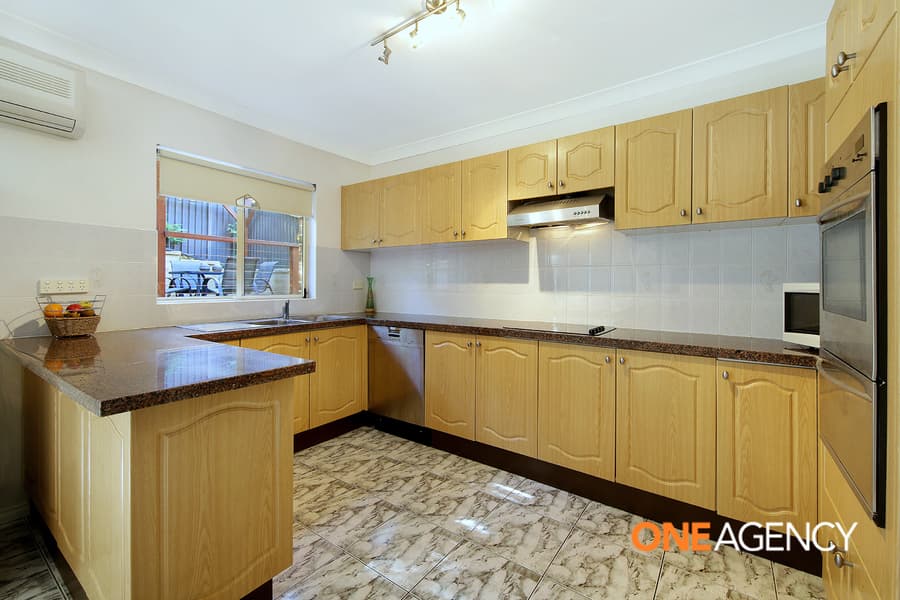 11/2a Charlotte Place, Illawong, Illawong - Thumbnail 3