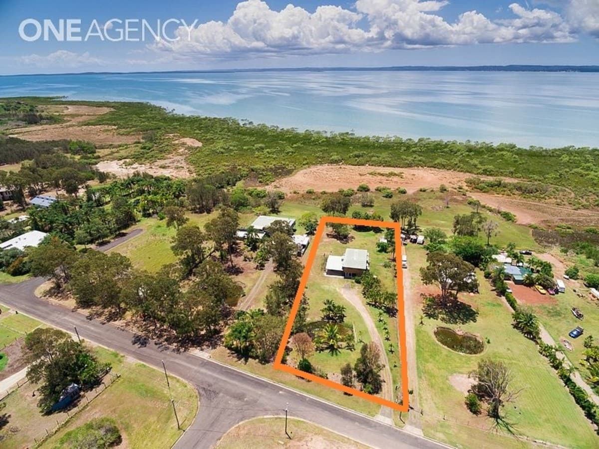 42 Kingfisher Drive, River Heads, River Heads - Image 1