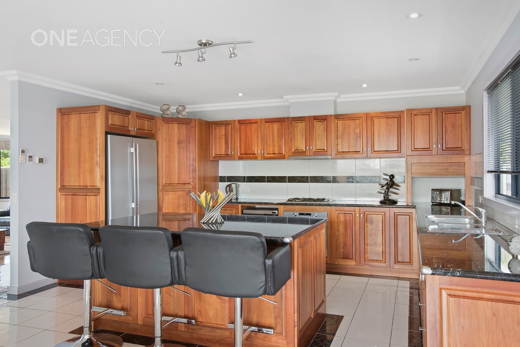 9 High Moor Court, Longford, Longford - Thumbnail 2