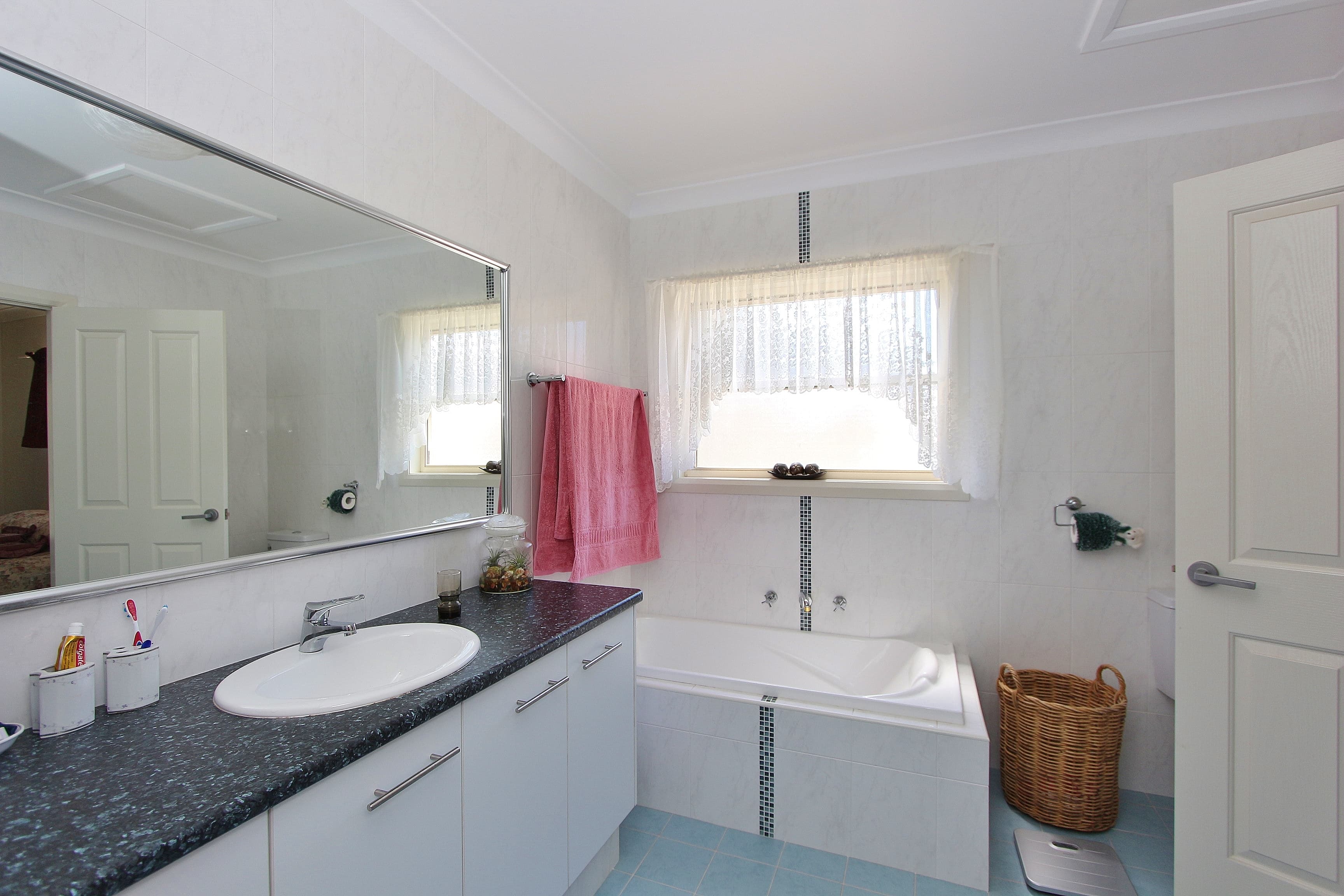 545B Ocean Drive, North Haven, North Haven - Thumbnail 7