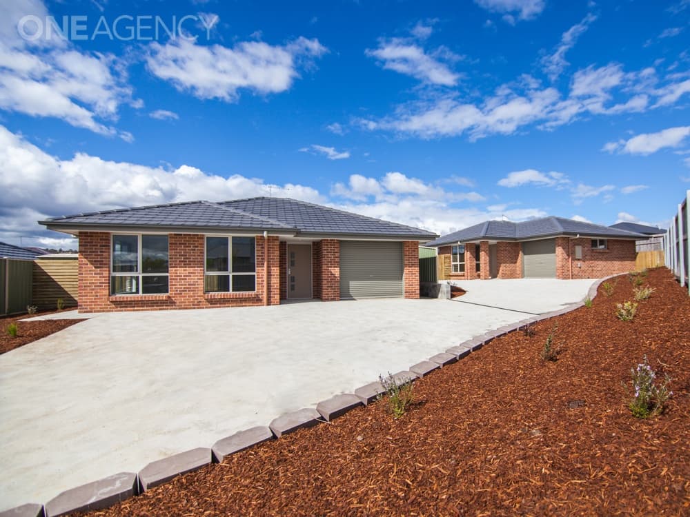 2/100 Mt Stuart Drive, Newnham, Newnham - Thumbnail 2