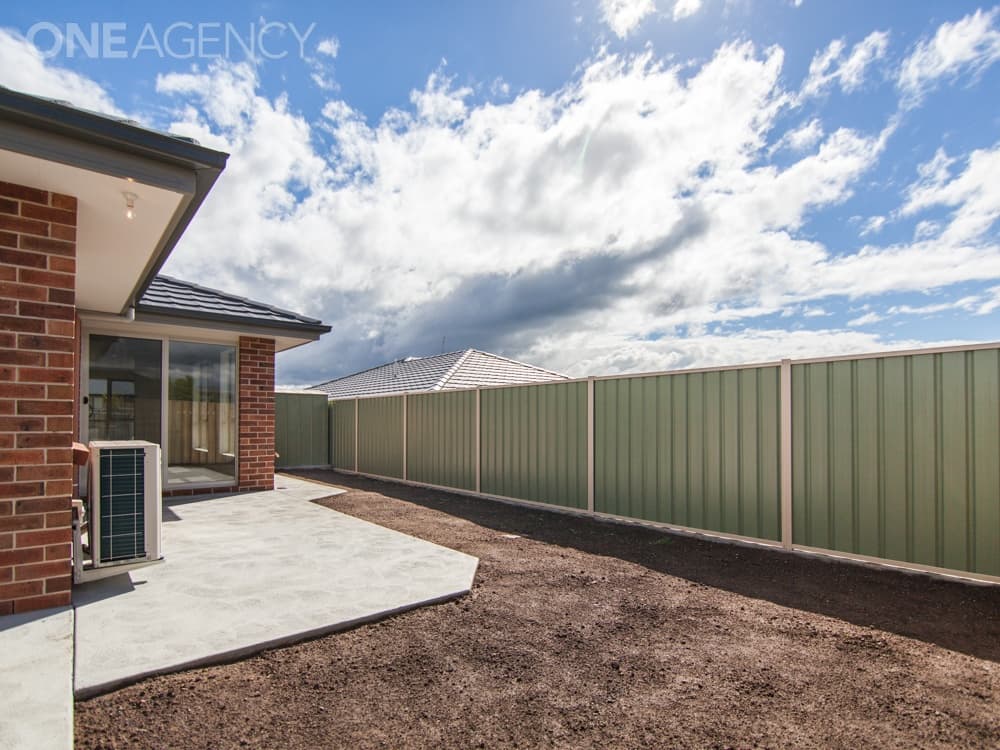 2/100 Mt Stuart Drive, Newnham, Newnham - Thumbnail 7