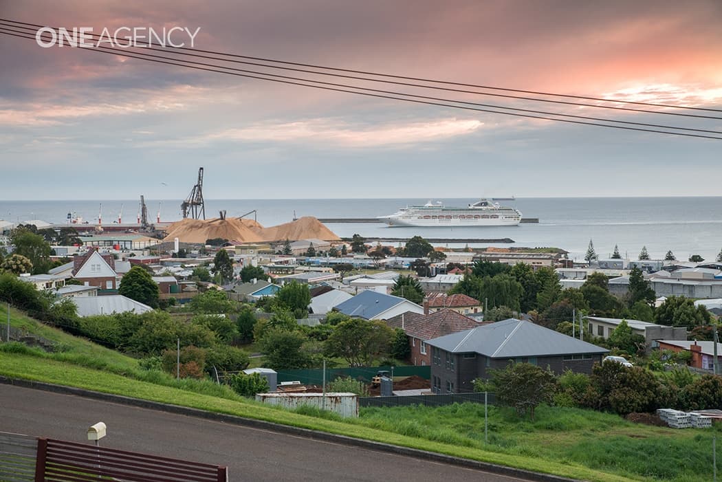 10 Young Street, South Burnie, South Burnie - Thumbnail 2