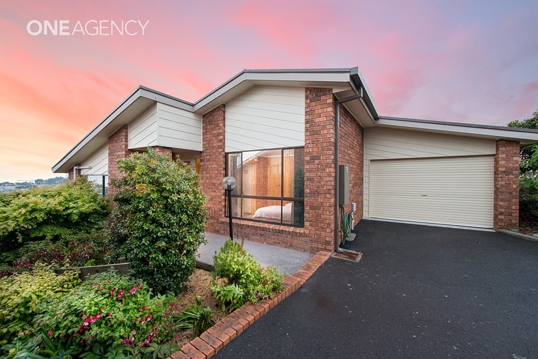 8/60 Lyons Street, Somerset, Somerset - Image 1