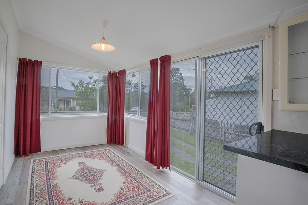 41 Durham Road, East Gresford, East Gresford - Thumbnail 2