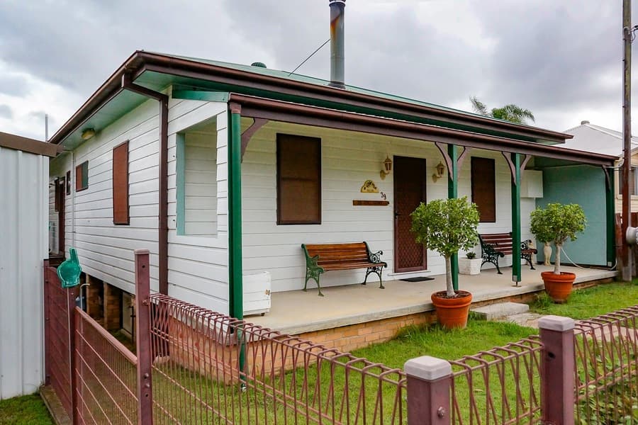39 Durham Road, East Gresford, East Gresford - Image 1