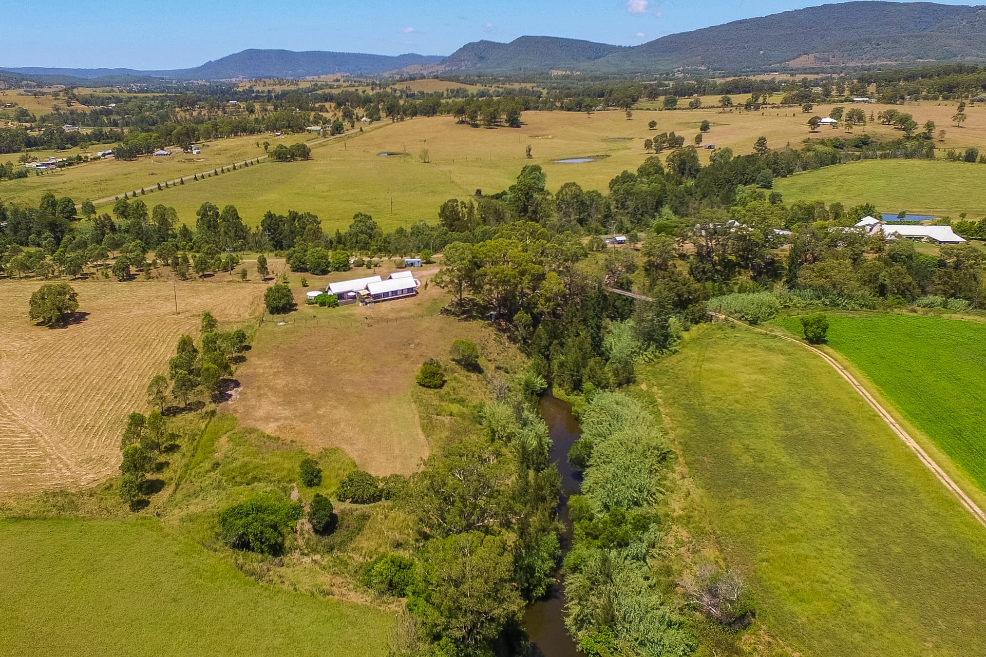 2653 Glendonbrook Road, Gresford, Gresford - Thumbnail 5