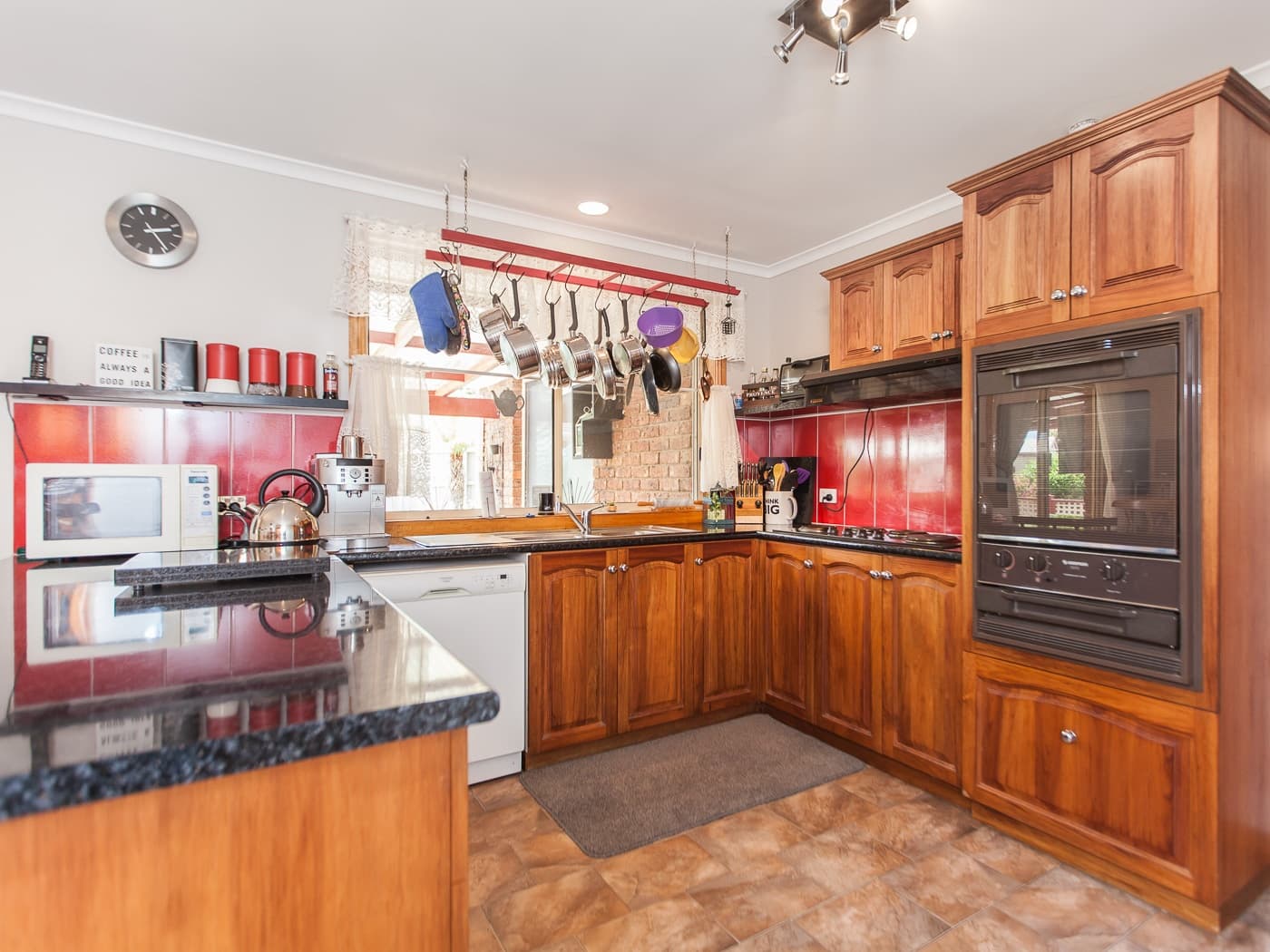 9 Buckingham Place, Prospect Vale, Prospect Vale - Thumbnail 6