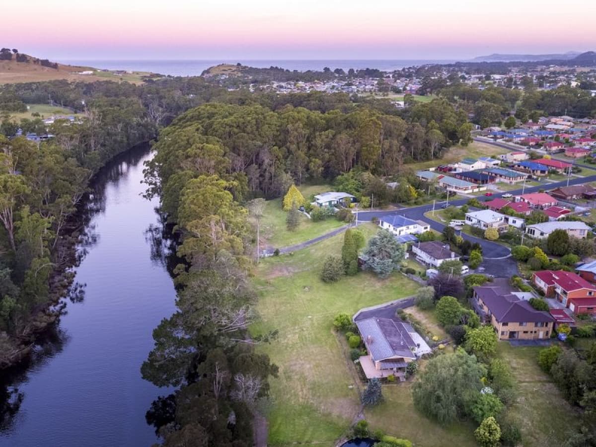 6 Riverdale Crescent, Wynyard, Wynyard - Image 1