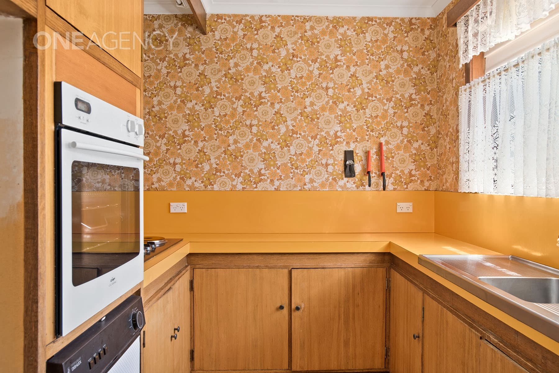 144 Pomona Road North, Riverside, Riverside - Thumbnail 3