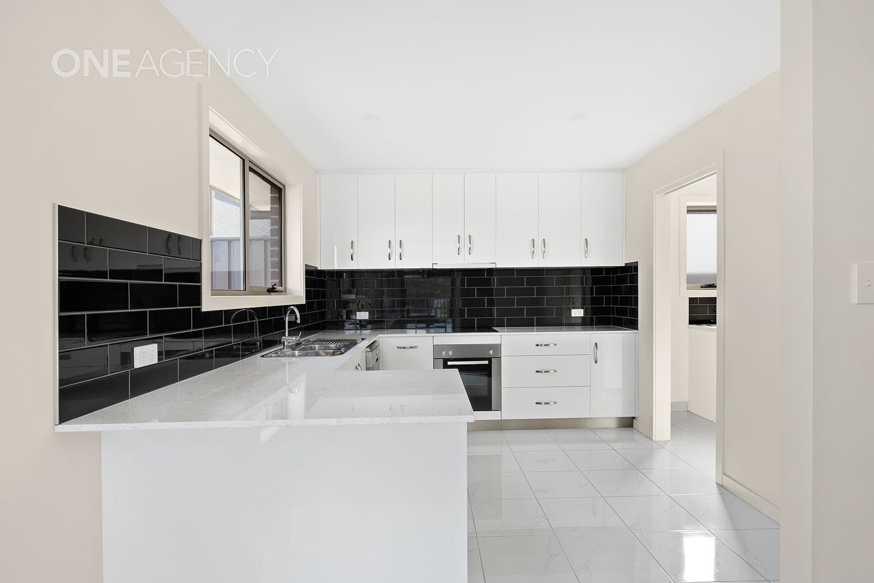 2/18 Waroona Street, Youngtown, Youngtown - Thumbnail 2