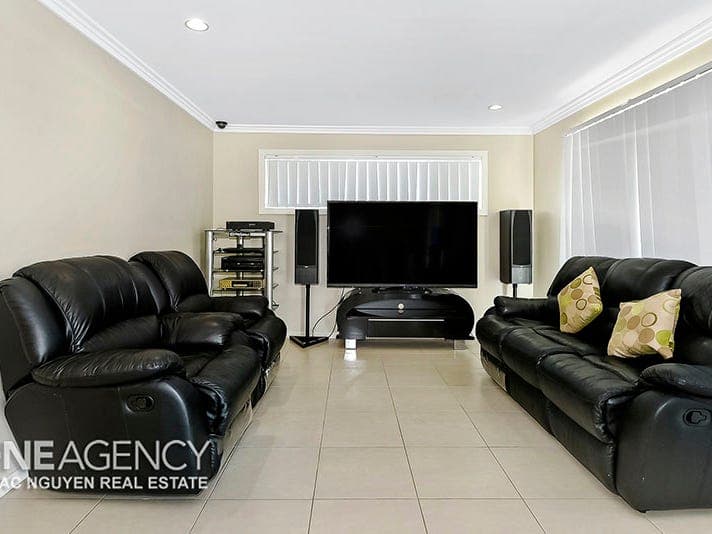 12 Drewett Avenue, Redbank Plains, Redbank Plains - Thumbnail 5