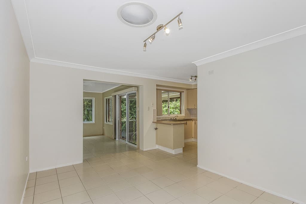 33 Blackbutt Street, Wyoming, Wyoming - Thumbnail 6