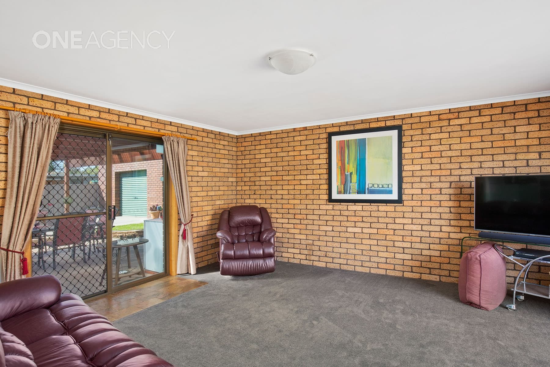 2 Diana Court, Riverside, Riverside - Thumbnail 4