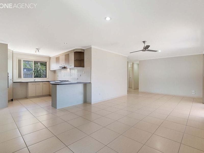 27 Topaz Circuit, Urangan, Urangan - Thumbnail 3