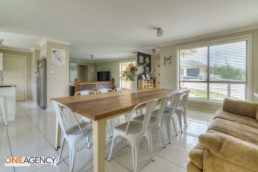 51 Brooklands Drive, Orange, Orange - Thumbnail 3