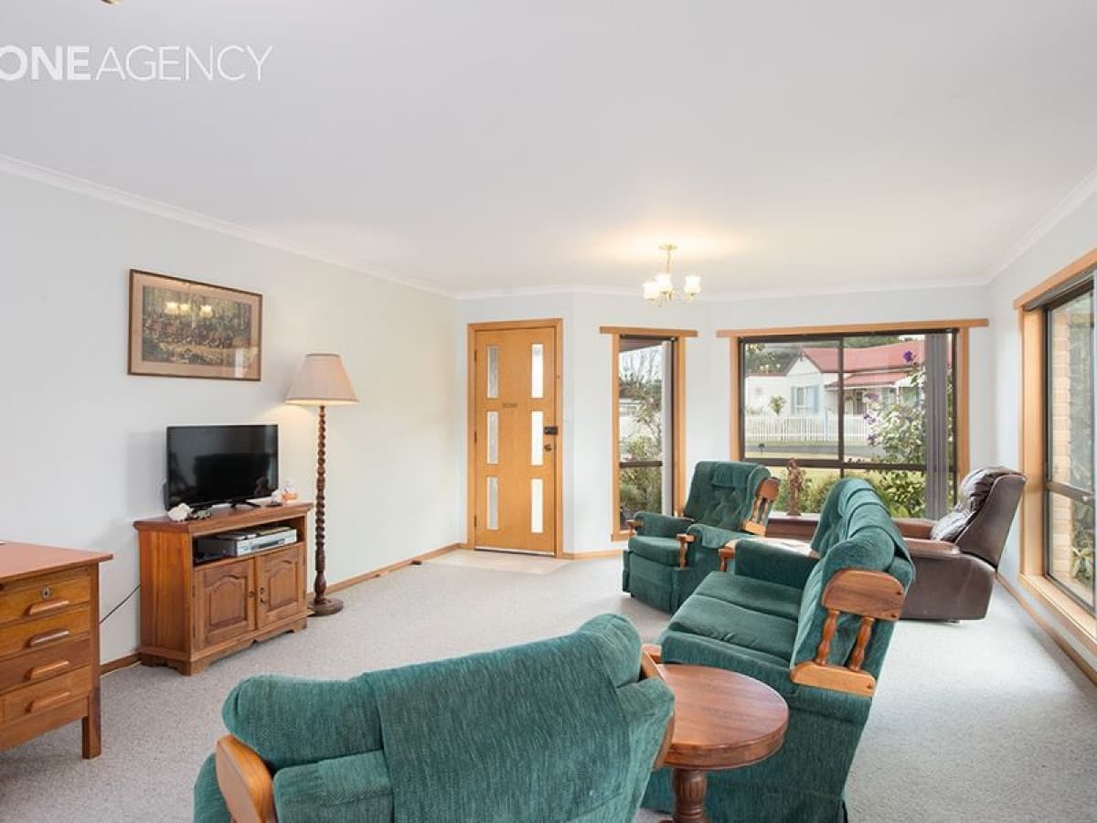 2/43 George Street, Wynyard, Wynyard - Thumbnail 2