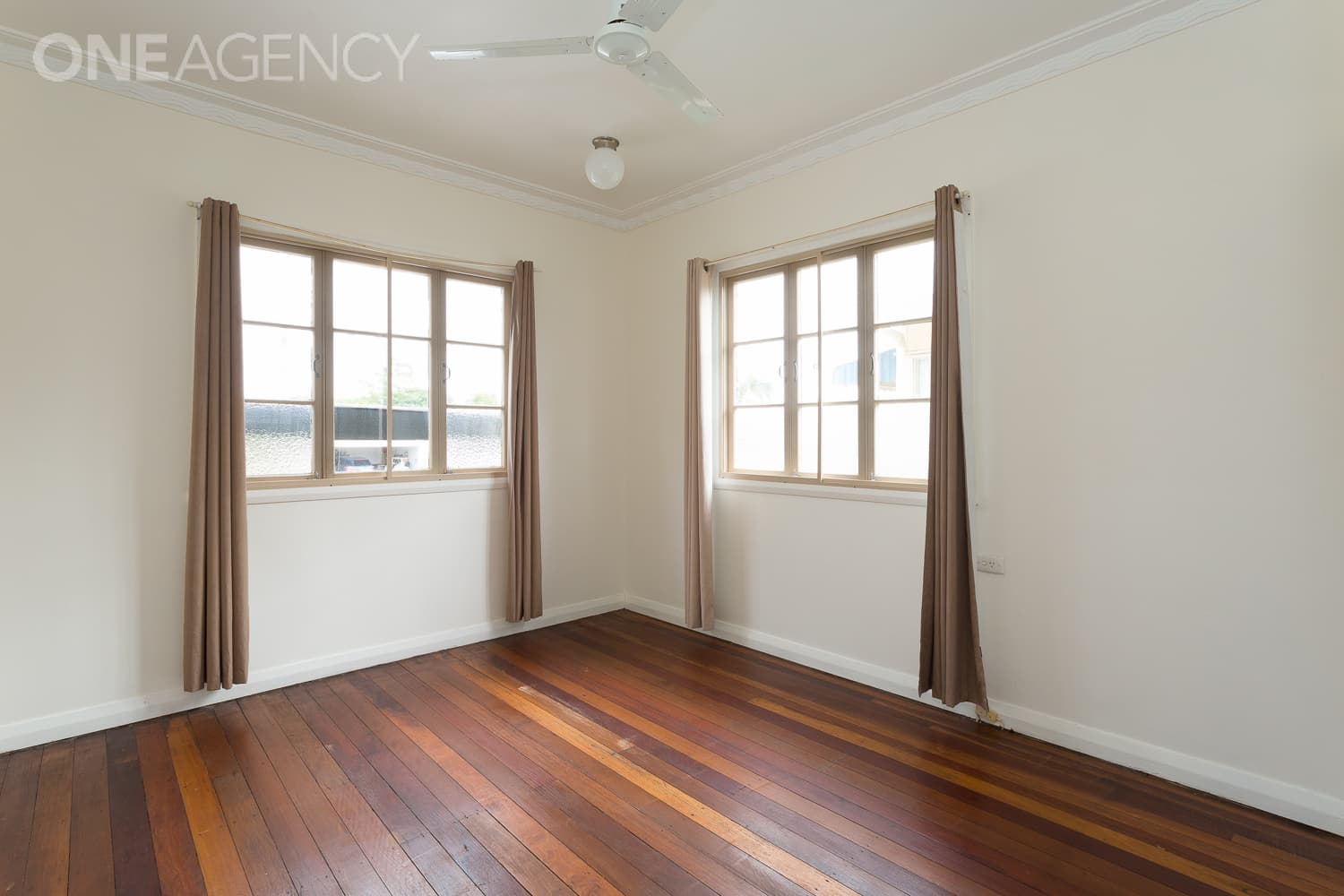 54 Collins Street, Woody Point, Woody Point - Thumbnail 4