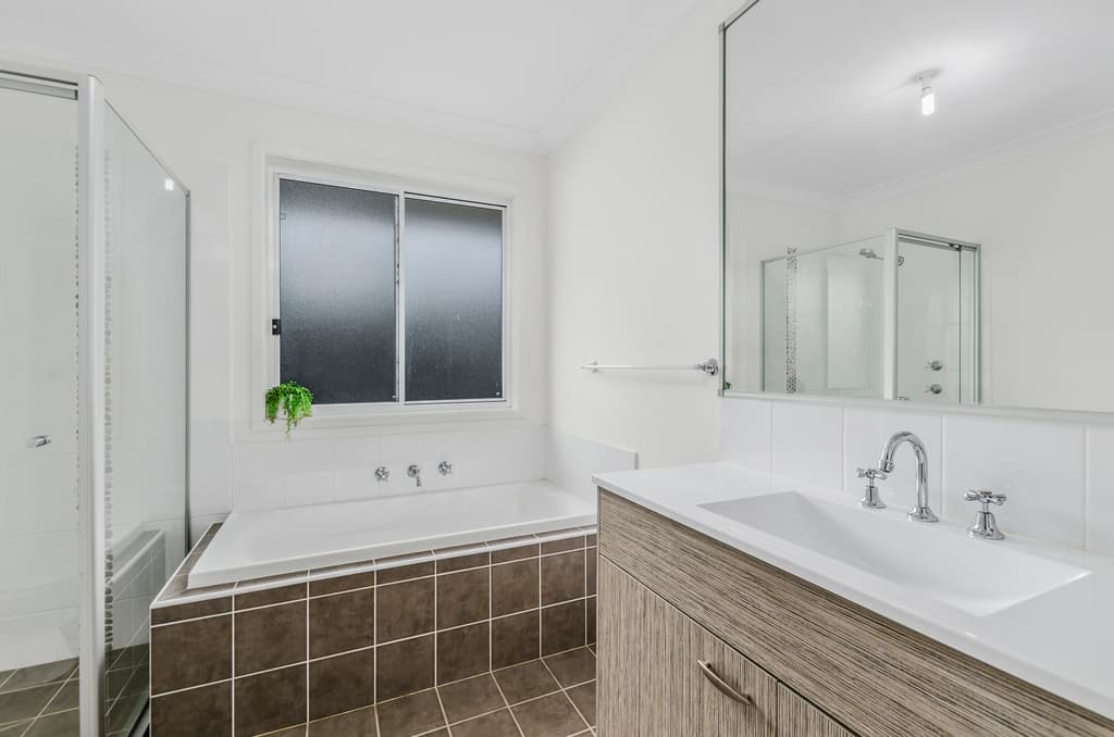 15 Bayview Avenue, Haywards Bay, Haywards Bay - Thumbnail 7