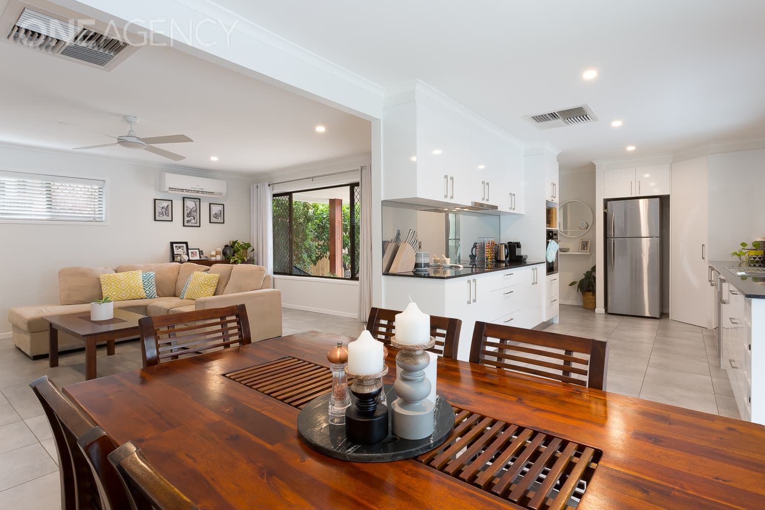25 Hibiscus Avenue, Redcliffe, Redcliffe - Thumbnail 2