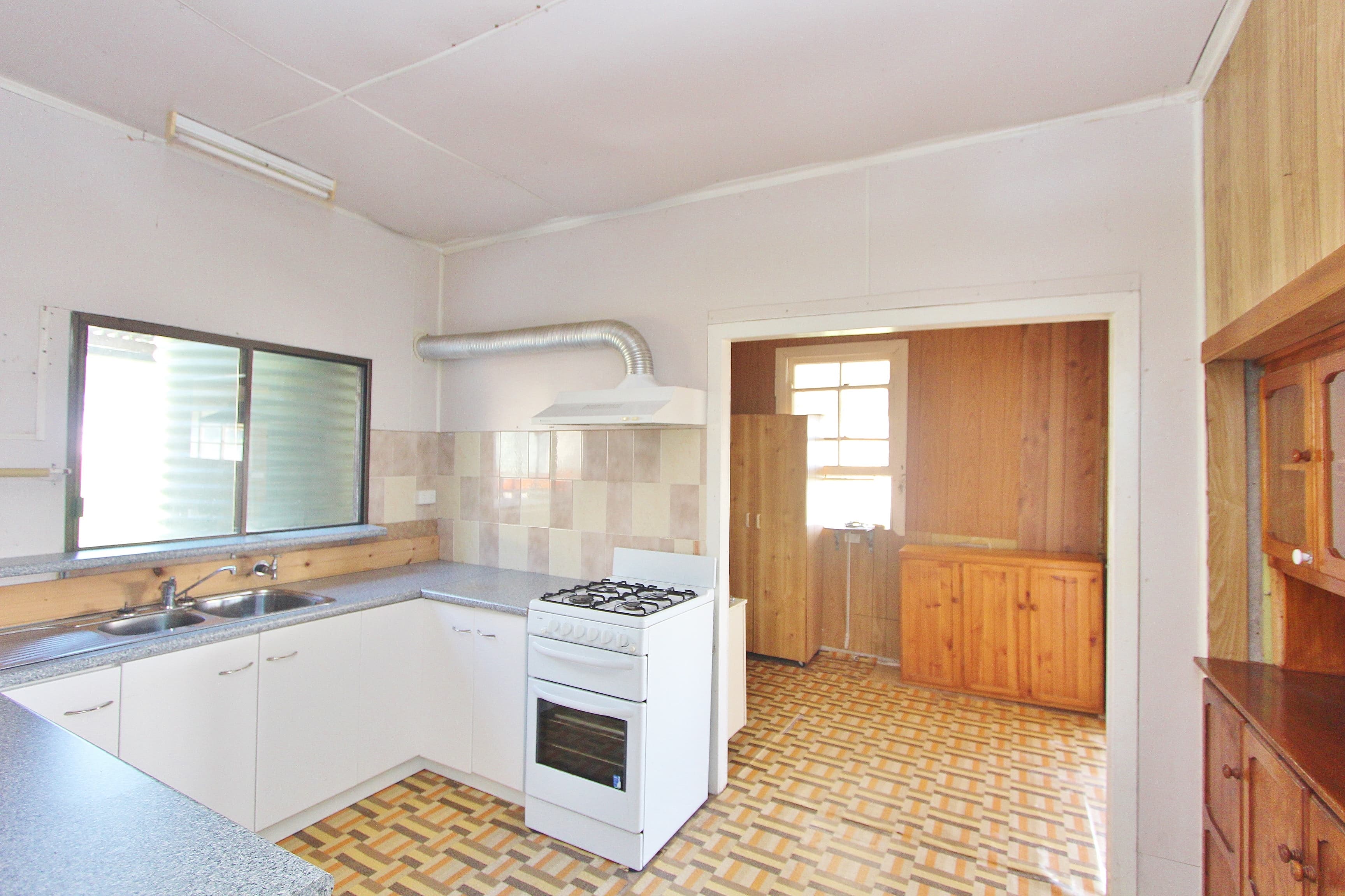 8 Lake Street, Laurieton, Laurieton - Thumbnail 3