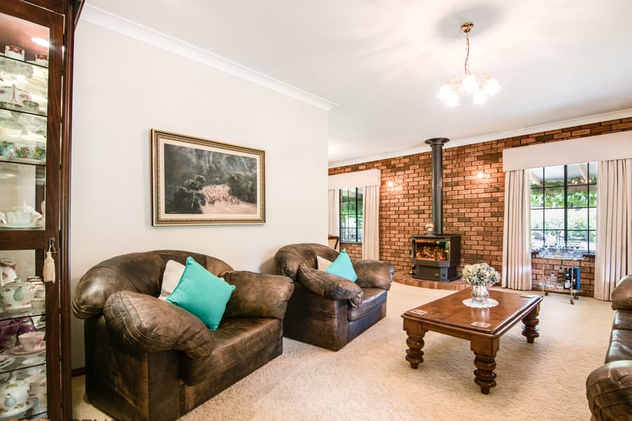 8 Kennett Place, Orange, Orange - Thumbnail 2