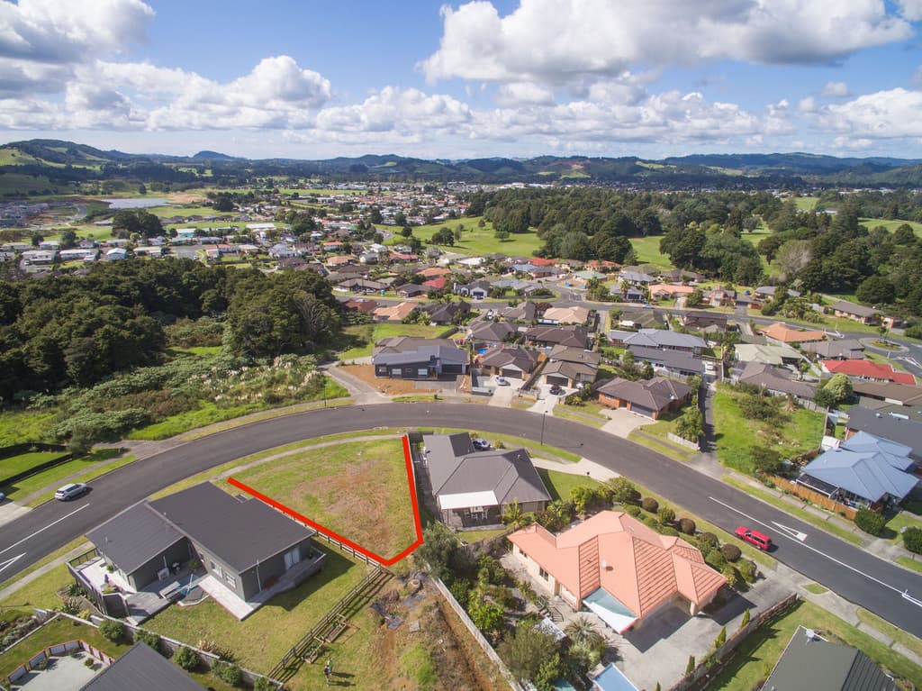 25 Pebble Beach Boulevard, Kamo, Kamo - Thumbnail 3