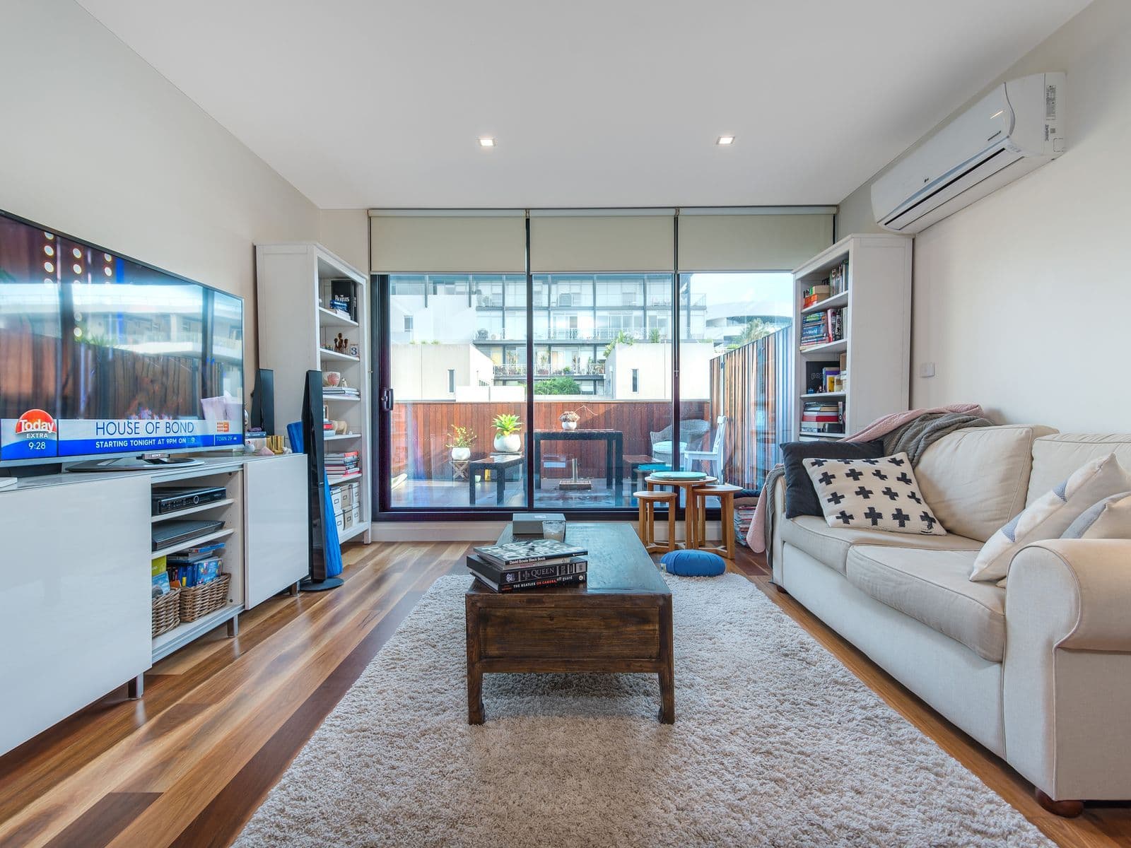 302/88 Dow Street, Port Melbourne, Port Melbourne - Thumbnail 4