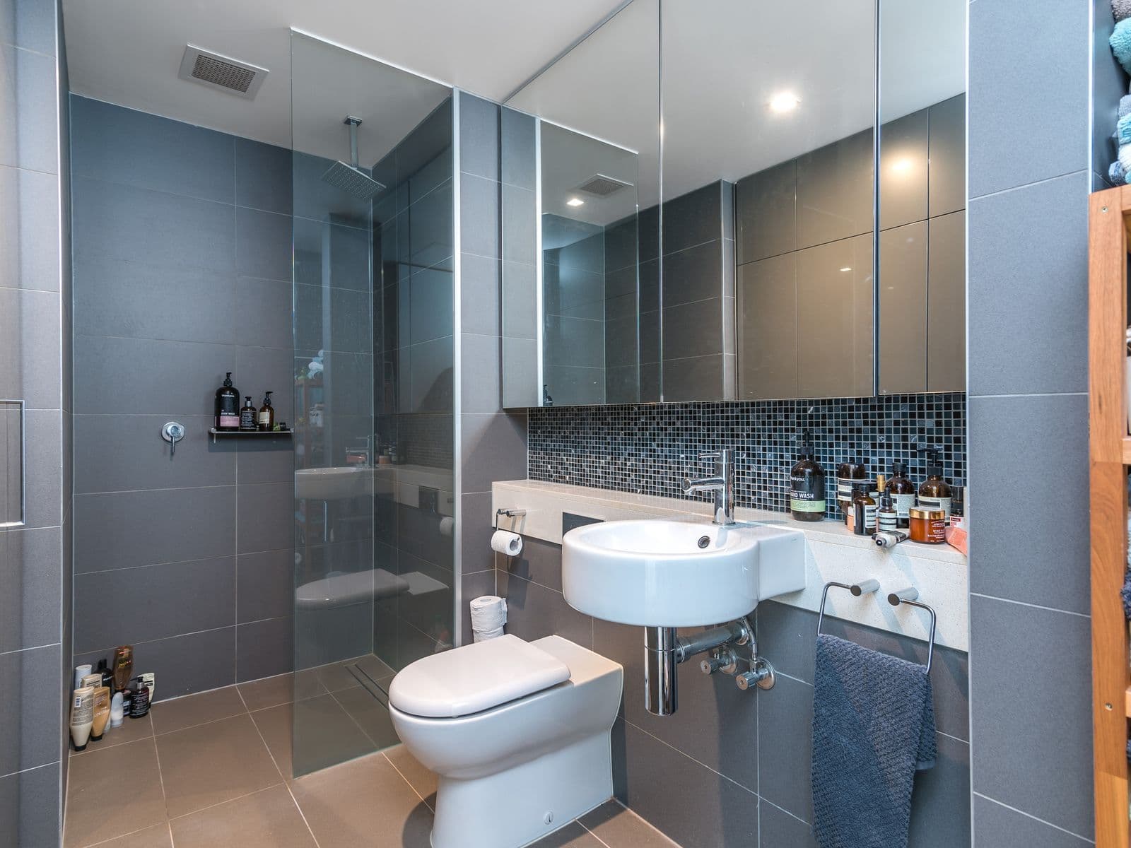 302/88 Dow Street, Port Melbourne, Port Melbourne - Thumbnail 6