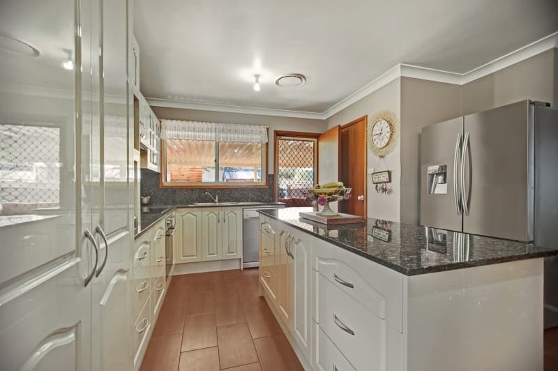 27 Short Street, Gresford, Gresford - Thumbnail 2