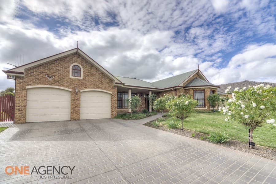 8 Gilroy Place, Orange, Orange - Image 1