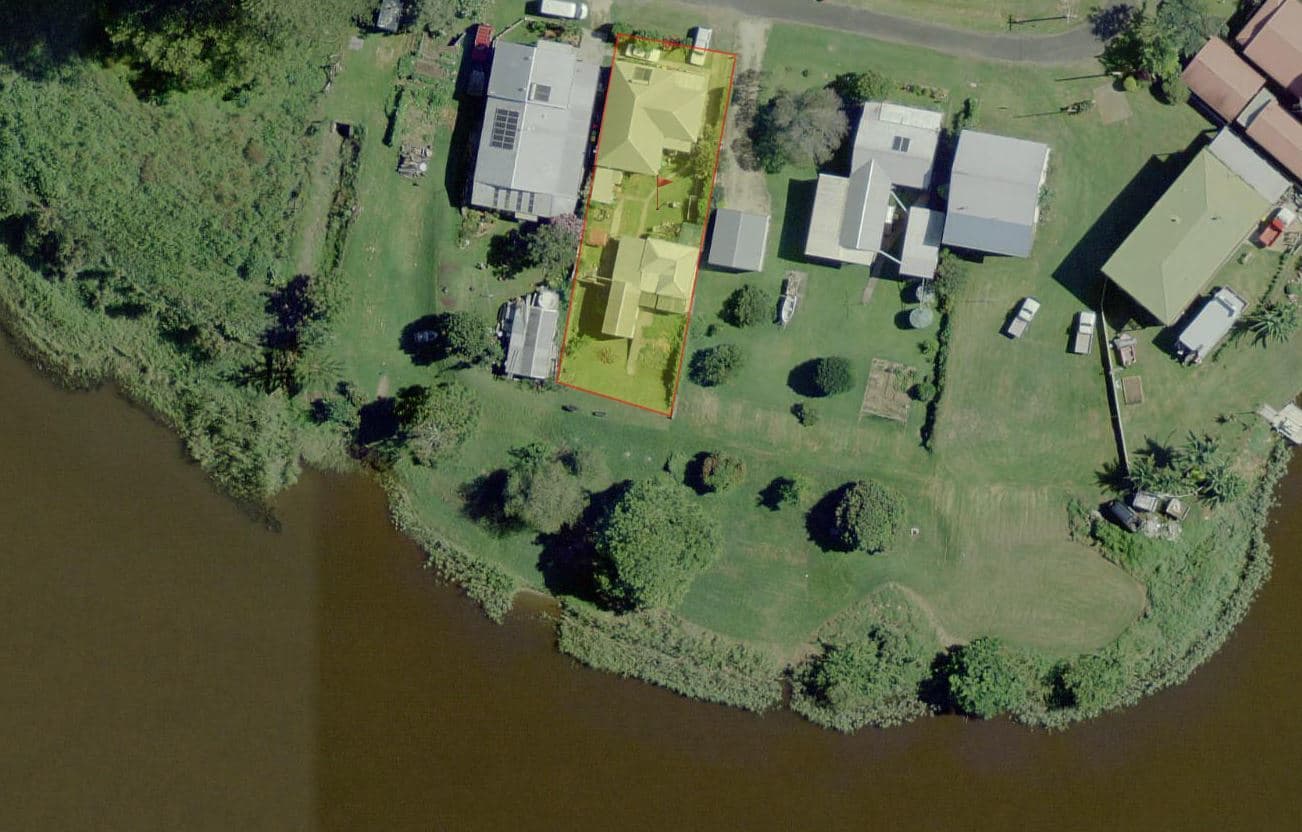 3 Russell Avenue, Smithtown, Smithtown - Thumbnail 2