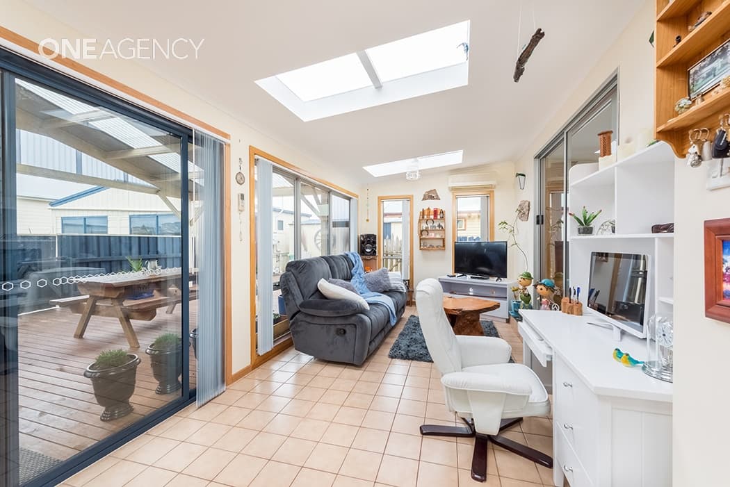 22 Pine Avenue, Upper Burnie, Upper Burnie - Thumbnail 5