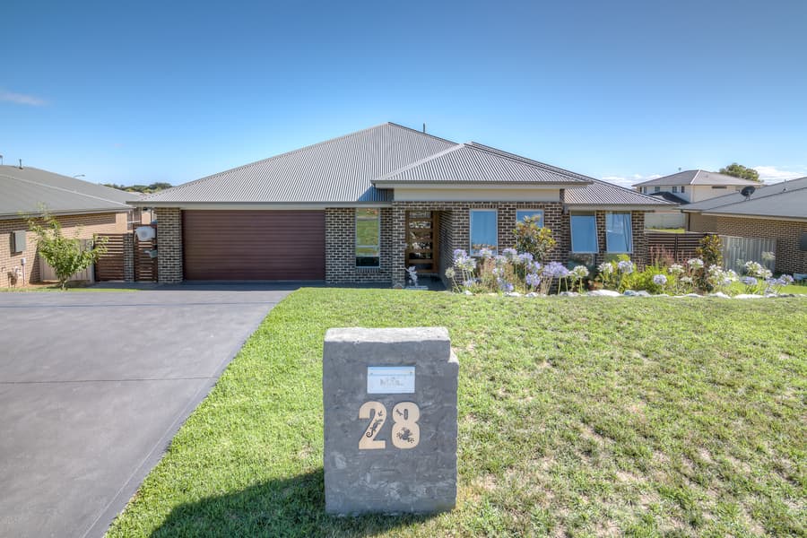 28 Bowman Avenue, Orange, Orange - Image 1